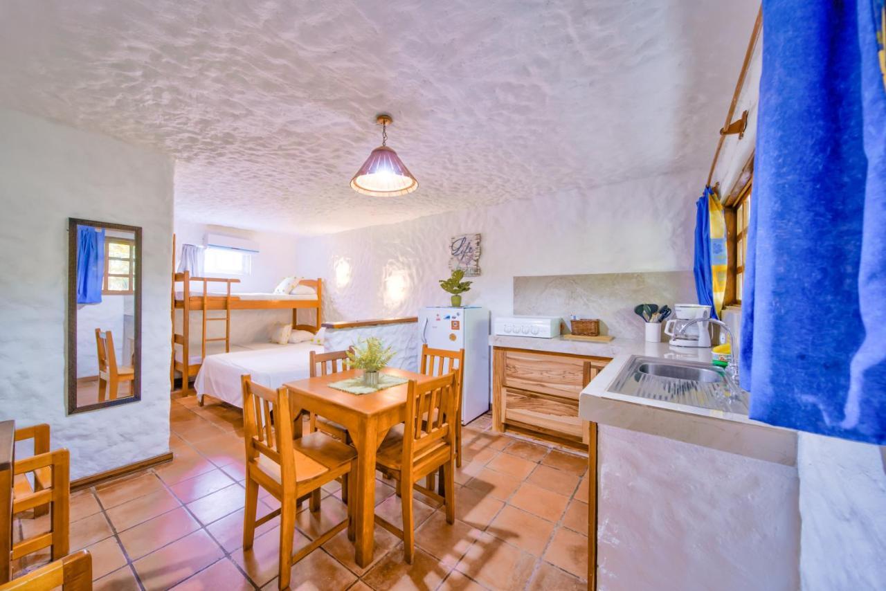 Ola Bonita Beachfront Apart Hotel Playa Hermosa  Exterior photo